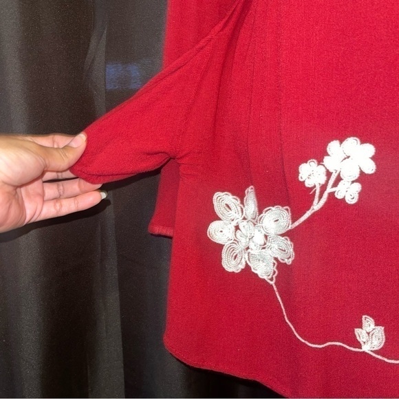 Entro Cold Shoulder Dress - Picture 4 of 8